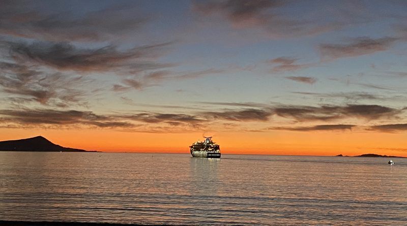 Atardecer en Ensenada