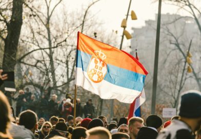 Las elecciones parlamentarias en Serbia, termómetro y test del pokret estudiantil